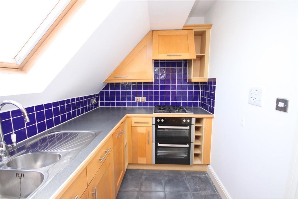 Property photo 2 of 11 Img_4974.Jpg