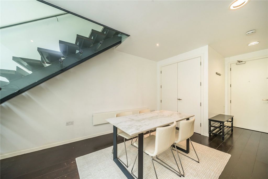 Property photo 3 of 11 Picture No. 06