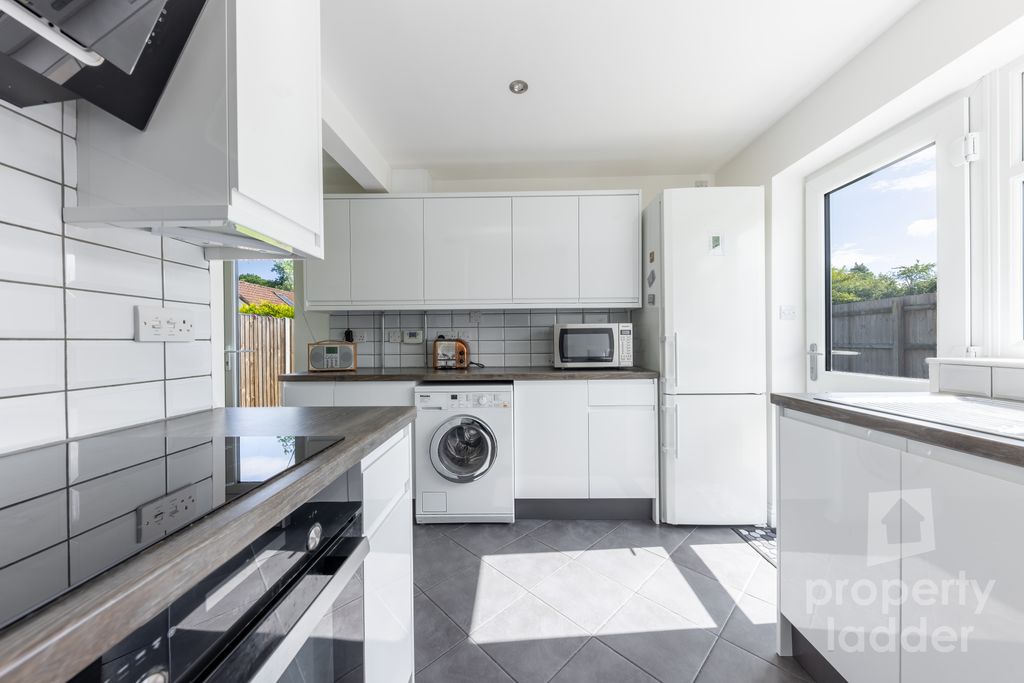 Property photo 3 of 17 Pl-2