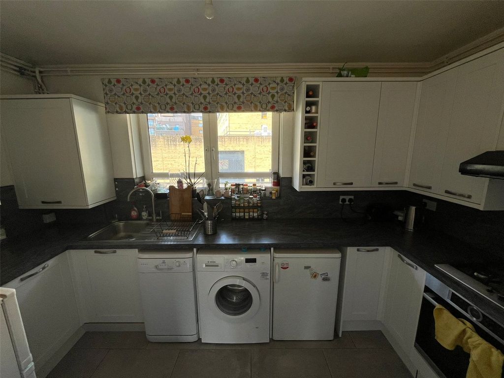 Property photo 3 of 10 Picture No. 03