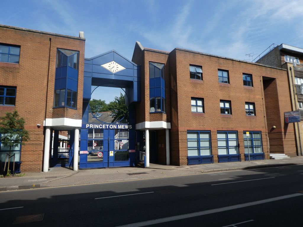 Property photo 1 of 3