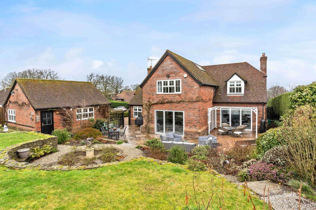 Property photo 2 of 54