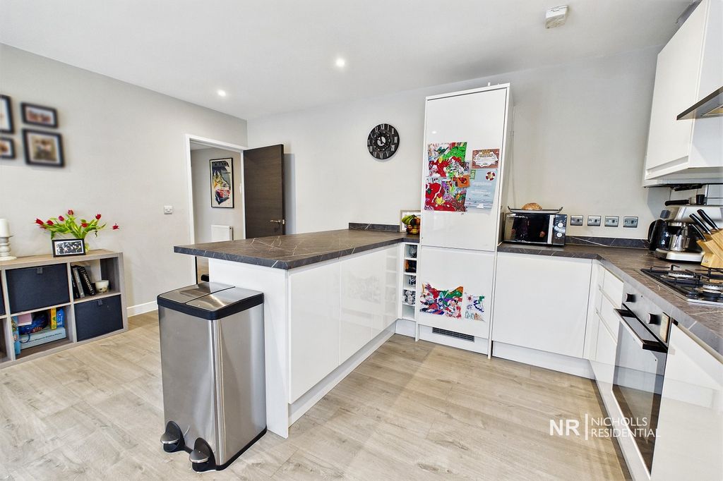 Property photo 2 of 13 Kitchen