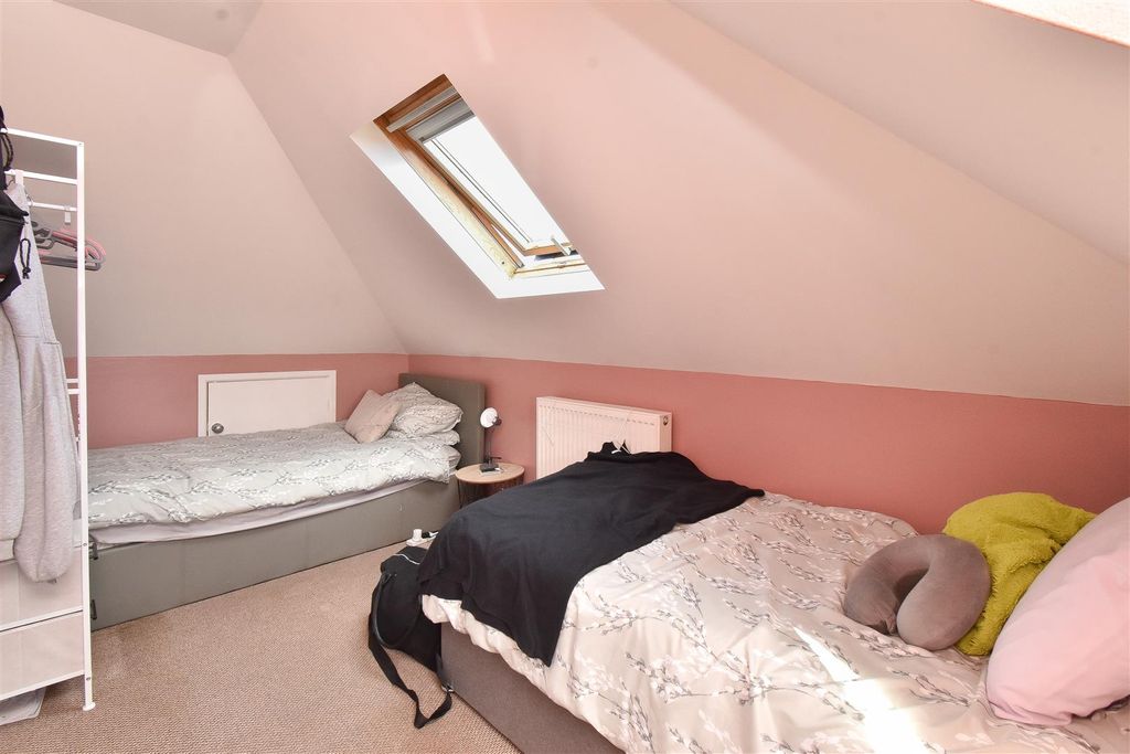 Additional image 19 of 4 bed detached bungalow for saleMoscow Road, Hastings TN35