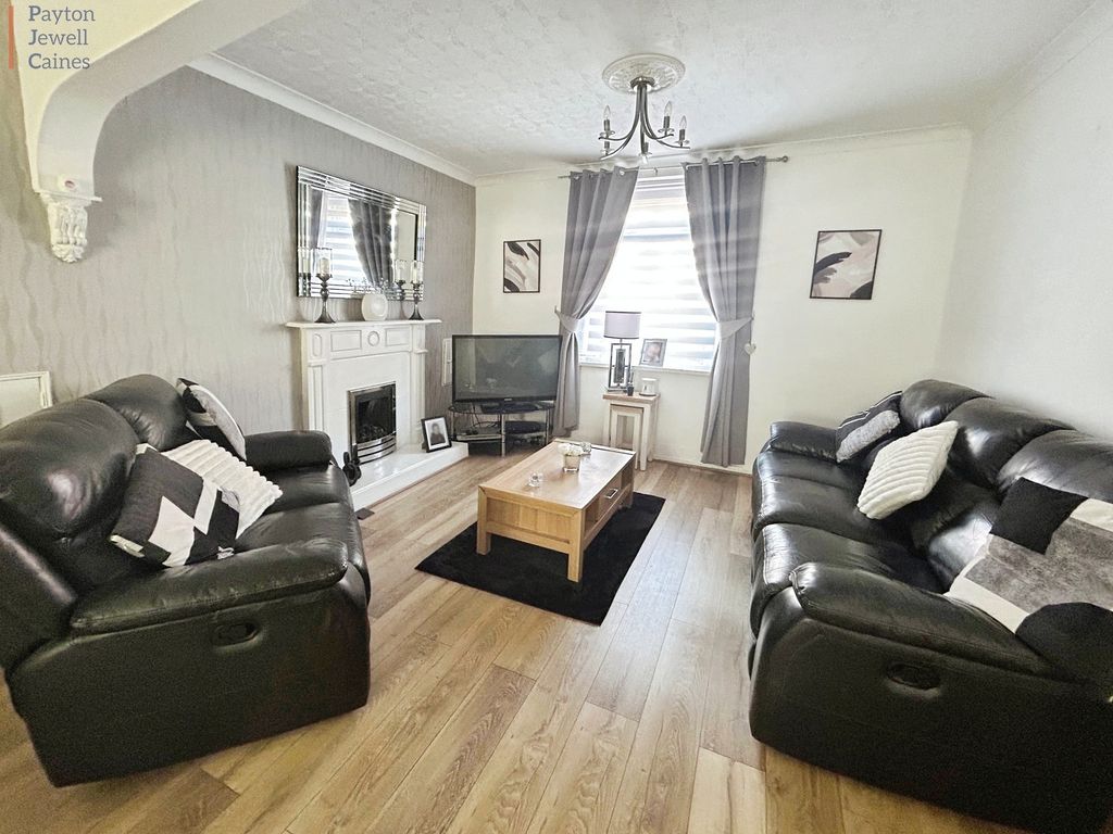 Property photo 3 of 11 Not Specified