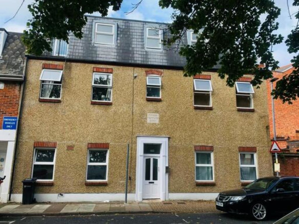 Property photo 1 of 6