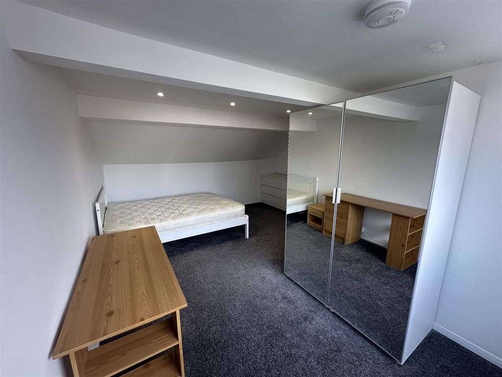 Property photo 2 of 4 Jubilee B2.Jpg