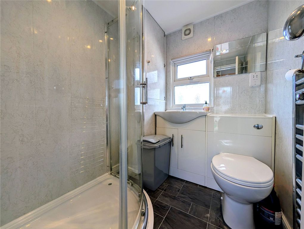 Additional image 9 of 1 bed property for saleOrchard Caravan Park, Upper Church Street, Syston, Leicester LE7