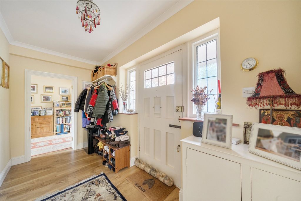 Property photo 2 of 53 Picture No. 29