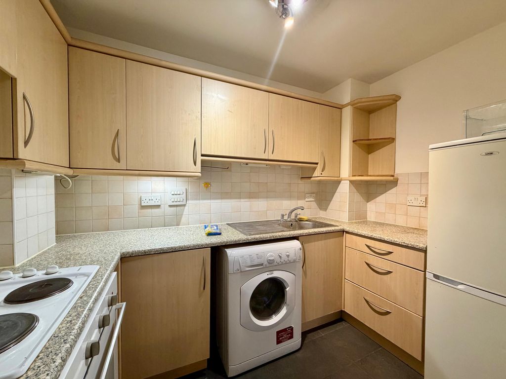 Property photo 2 of 6