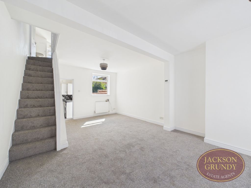Property photo 2 of 11 Lower Hester Street