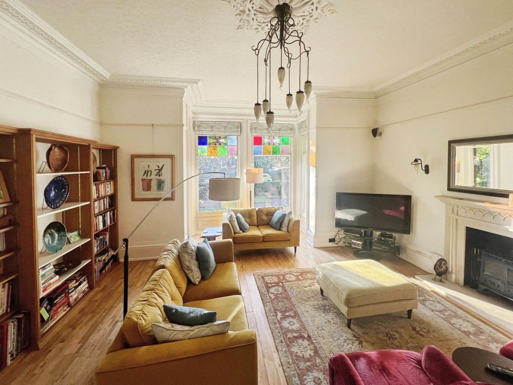 Property photo 1 of 25 4610351