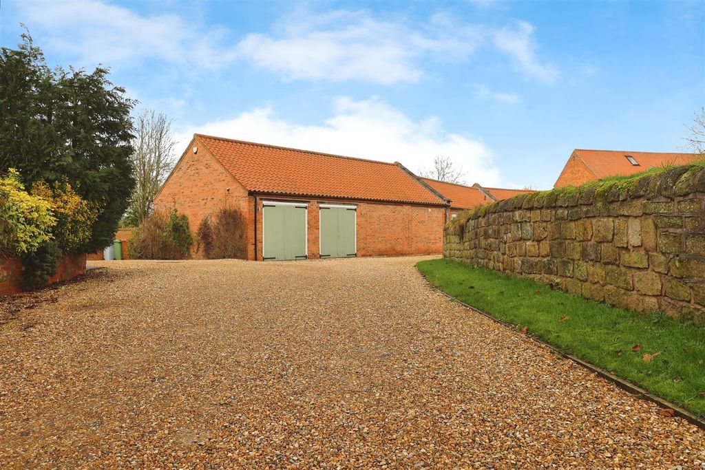 Property photo 2 of 38 16.Jpg