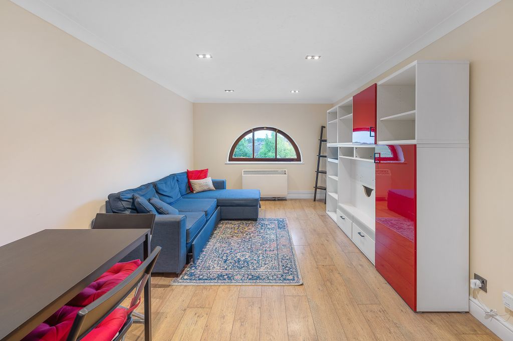 Property photo 1 of 7 1