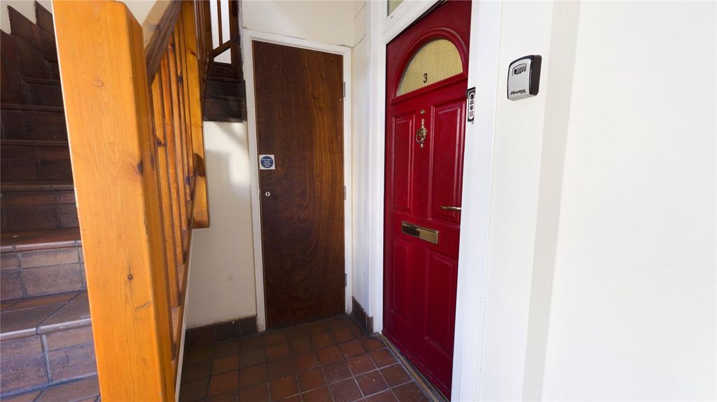 Property photo 2 of 10 Picture No. 13