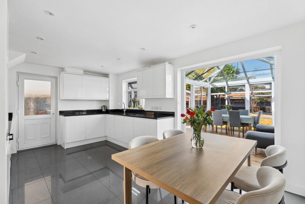 Property photo 2 of 19 Kitchen/Dining Room