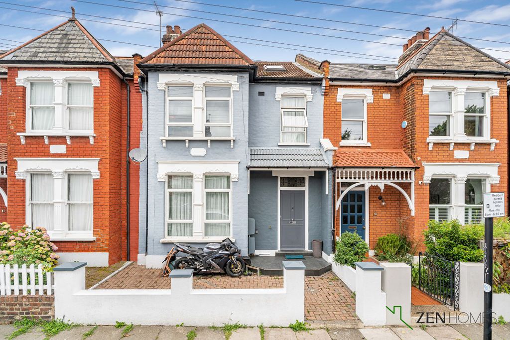 Property photo 1 of 19