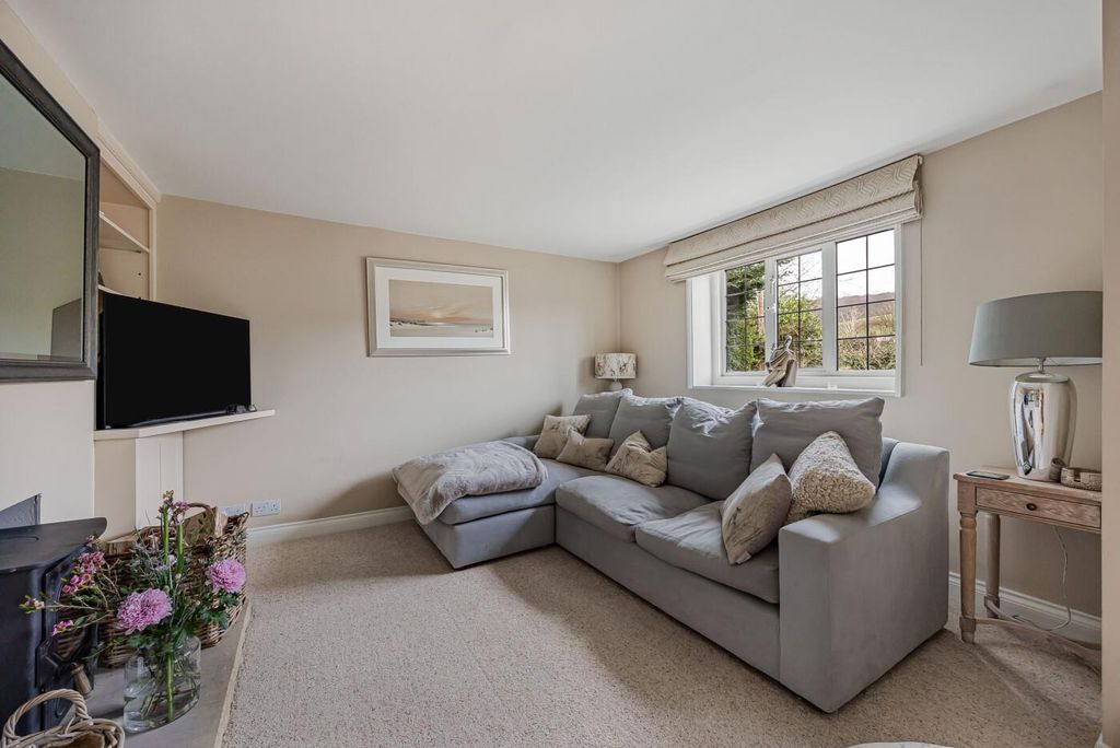 Property photo 3 of 25 Image