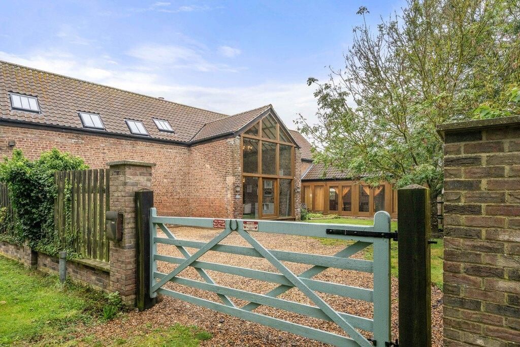 Property photo 1 of 30 Photo 1