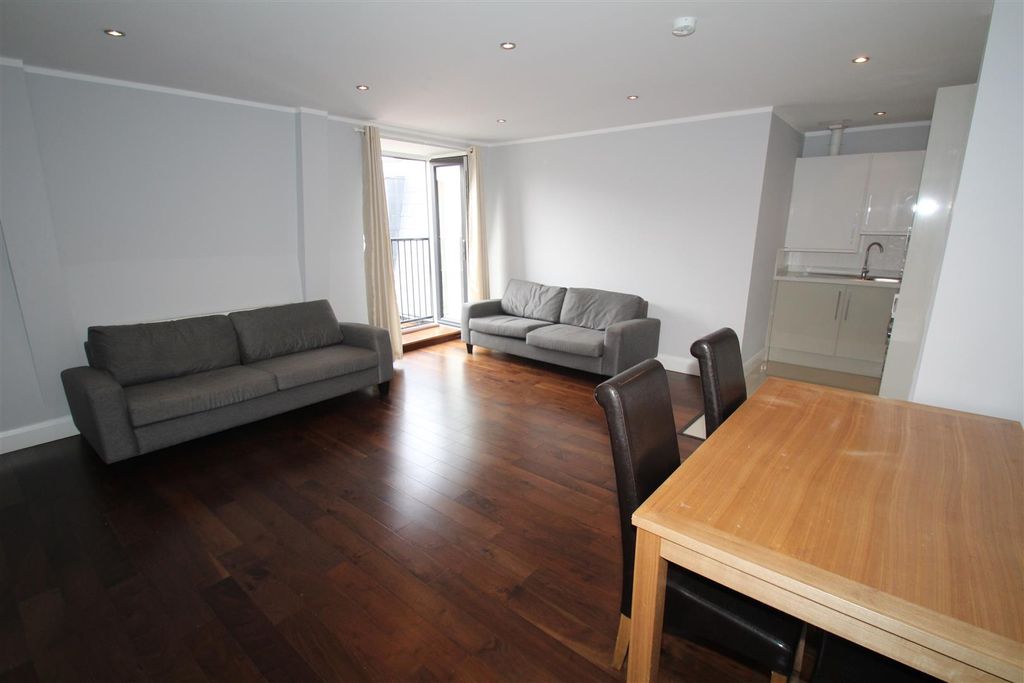 Property photo 3 of 10 Lounge-Diner