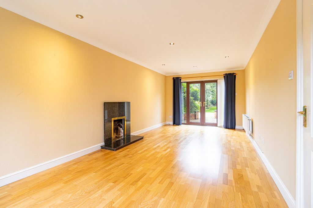 Property photo 3 of 39 4190705