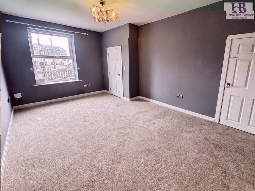 Property photo 3 of 7 Ace77803-17Square4.Jpg