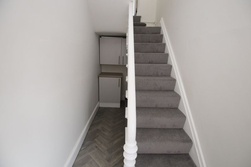 Property photo 2 of 9 Entrance