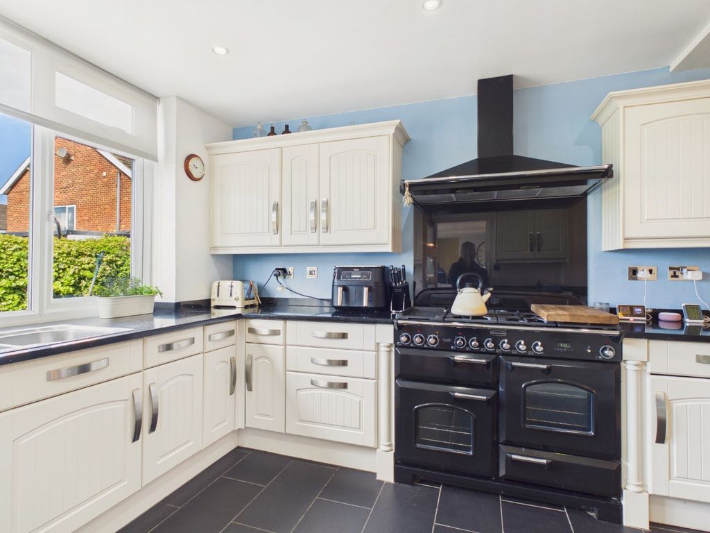 Additional image 9 of 5 bed detached house for saleBridlington Road, Driffield YO25