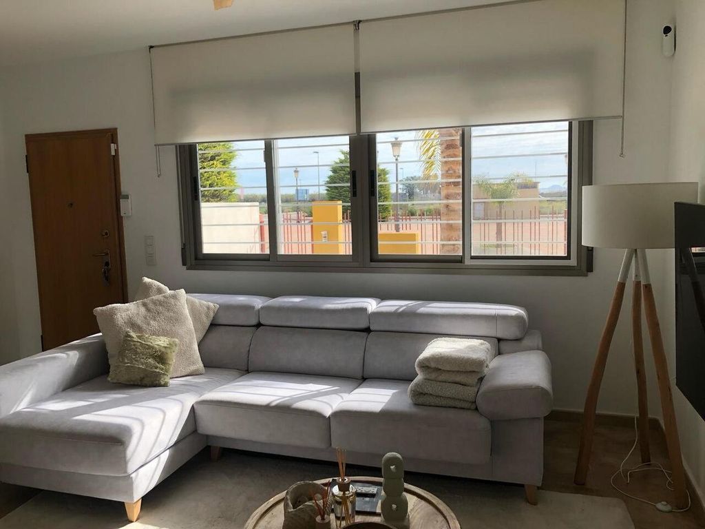 Property photo 2 of 24