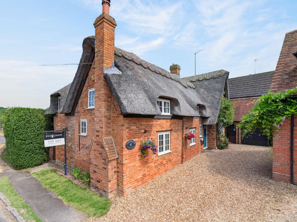 Property photo 2 of 31
