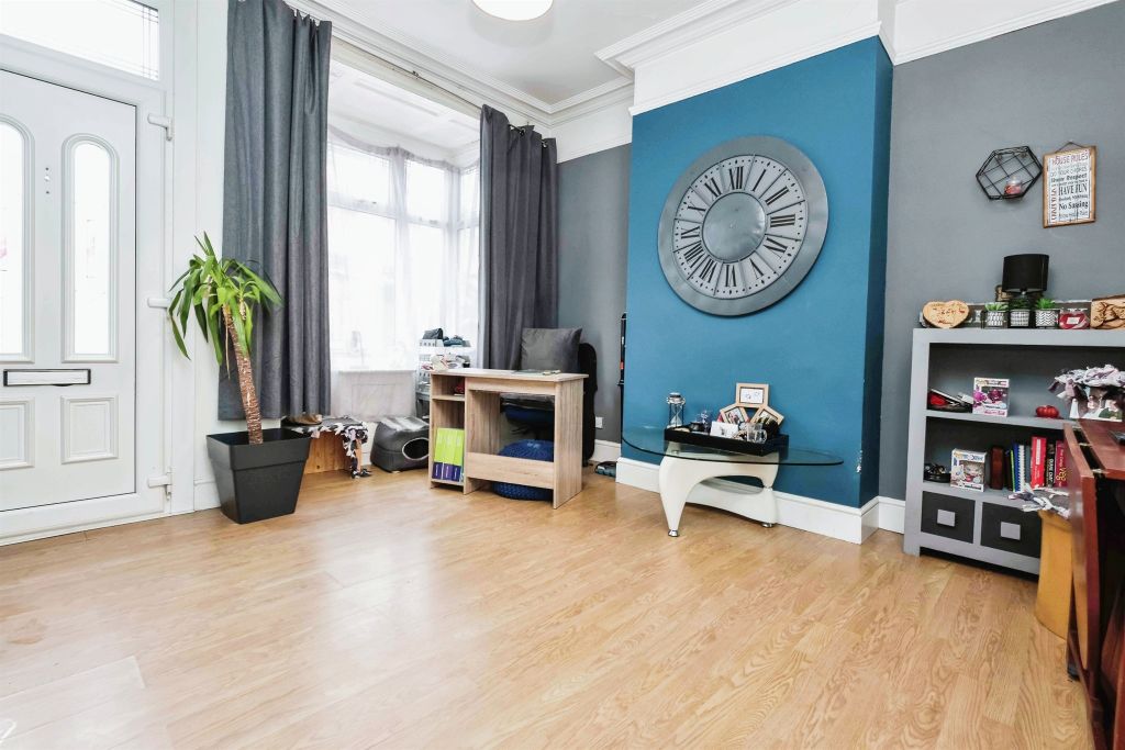 Property photo 2 of 14 Image