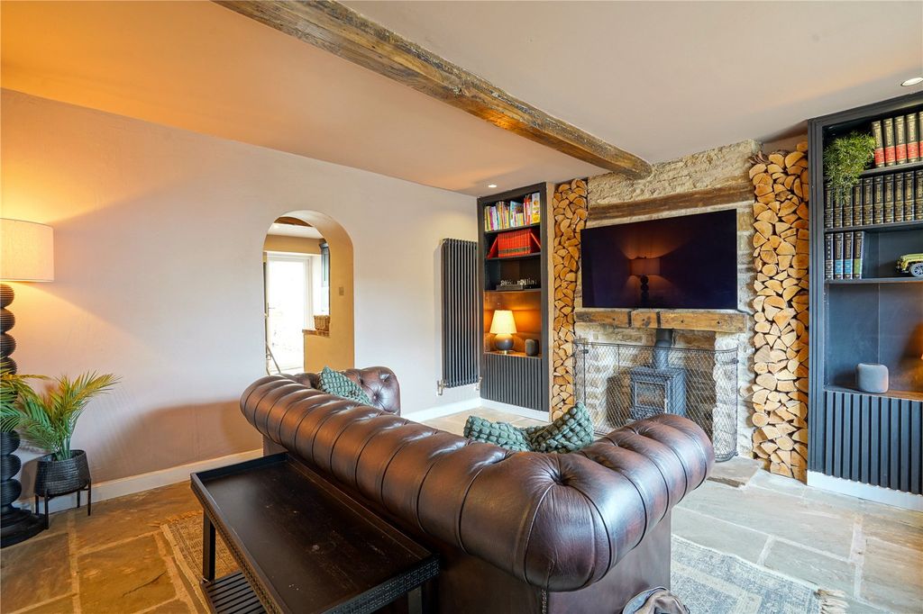 Property photo 3 of 16 Picture No. 07