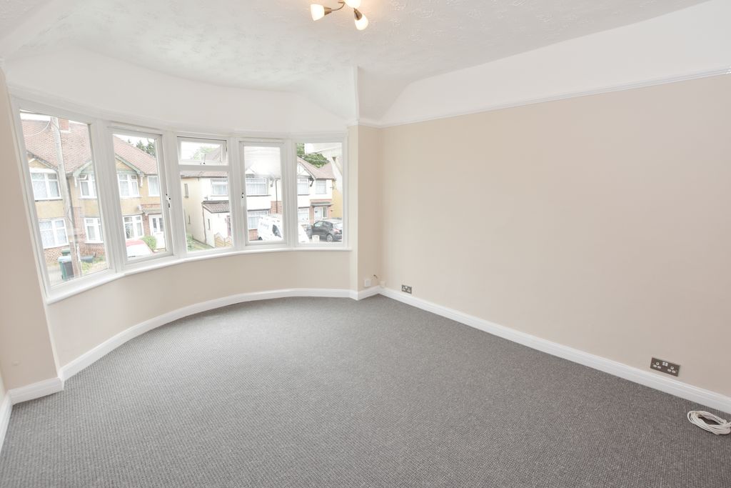 Property photo 2 of 6 2