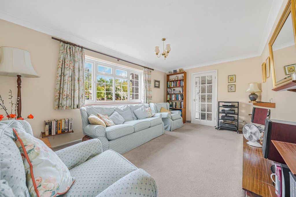 Property photo 2 of 12