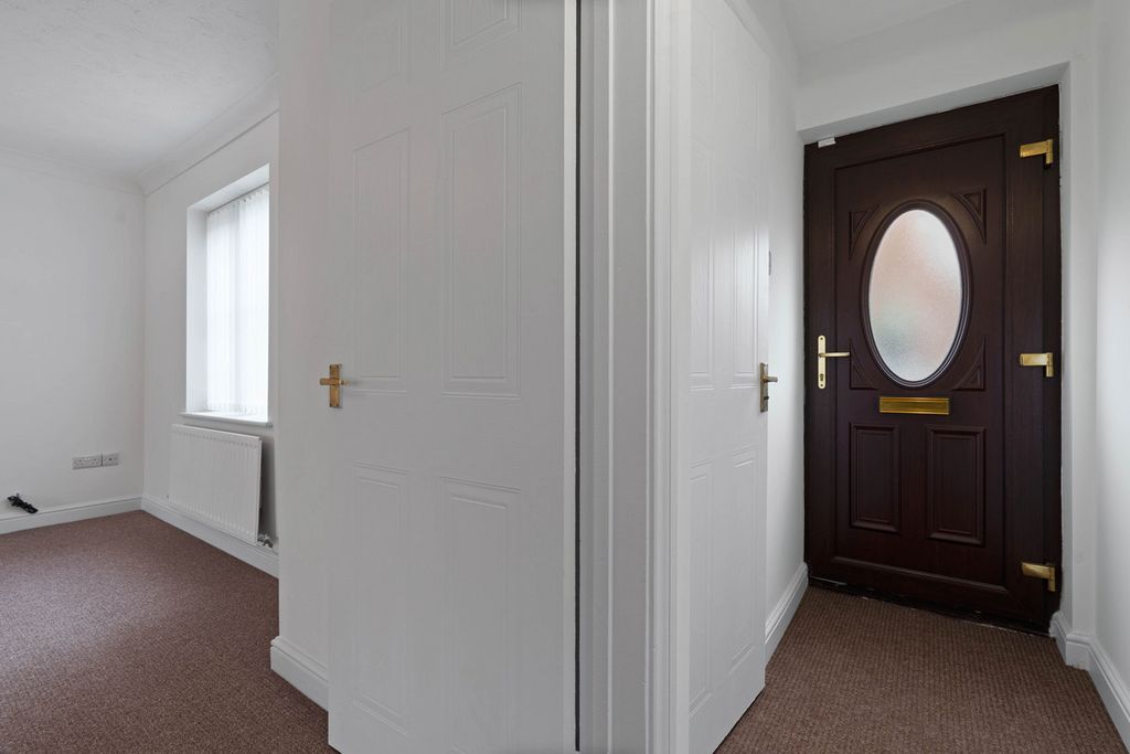 Property photo 3 of 26