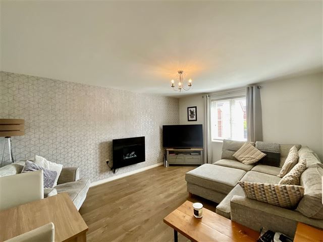 Property photo 2 of 13 Lounge