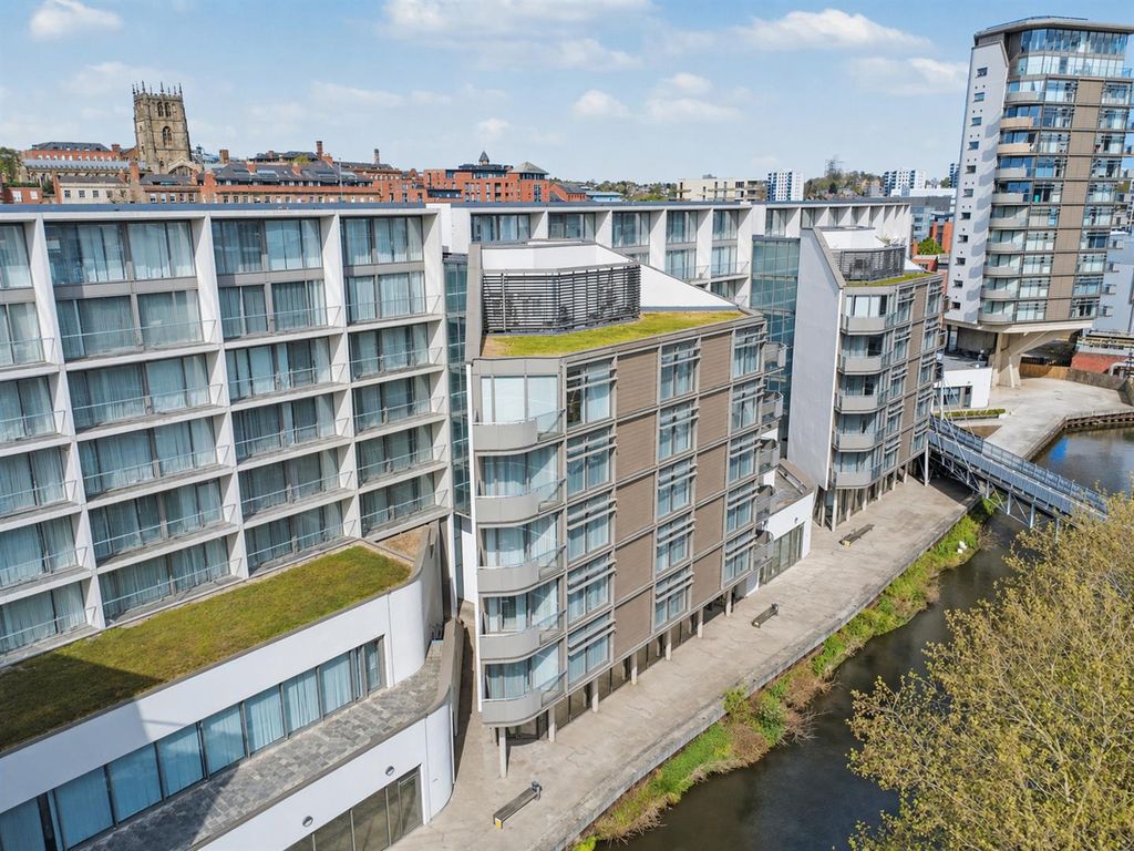 Property photo 1 of 20 Front