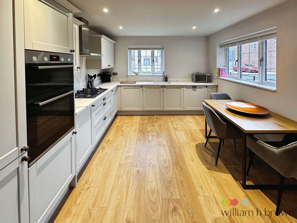 Property photo 2 of 43 Image