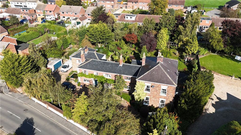 Property photo 1 of 32 Picture No. 42