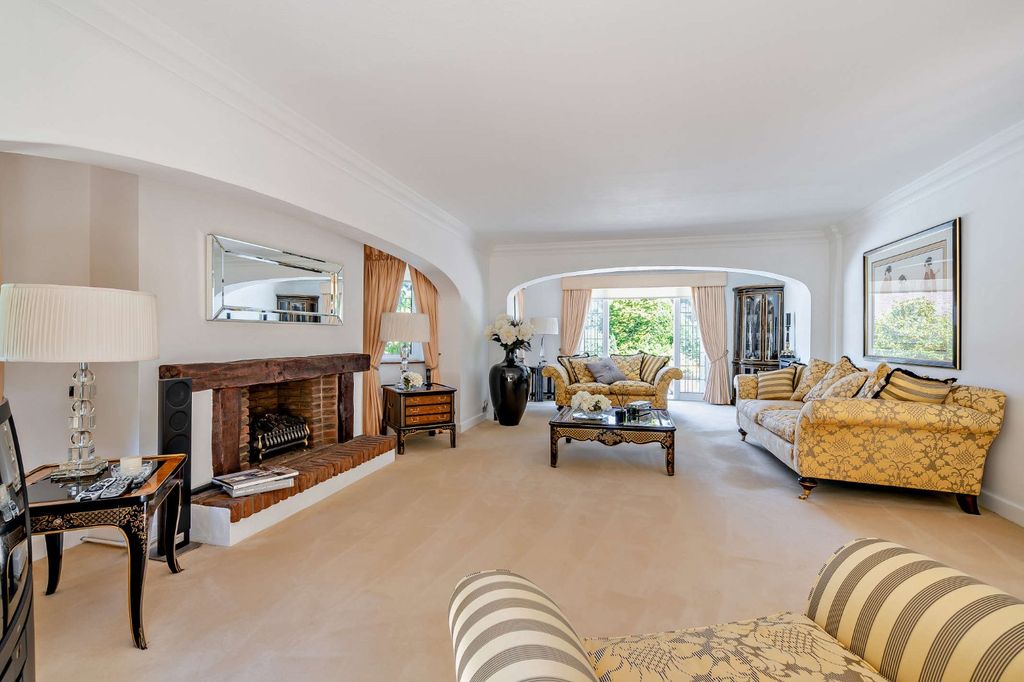 Property photo 2 of 23 Reception Room