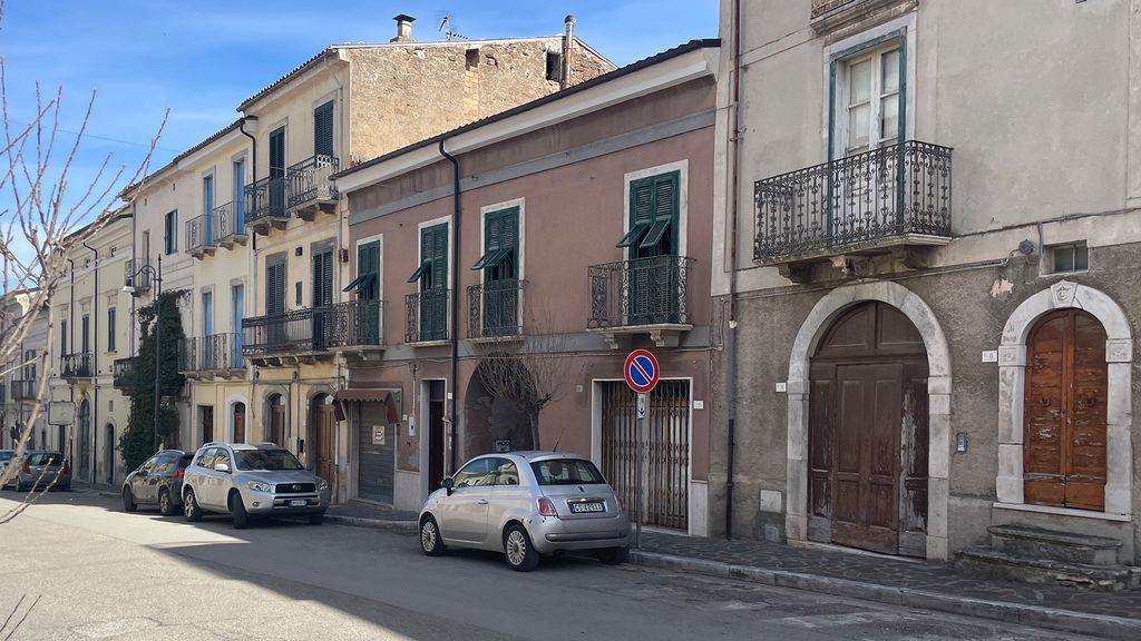 Property photo 3 of 22