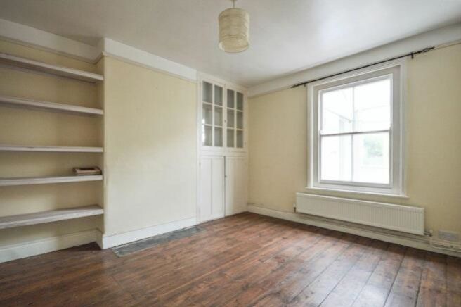 Property photo 3 of 8 3