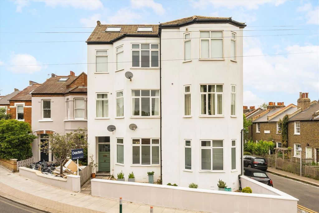 Property photo 1 of 7