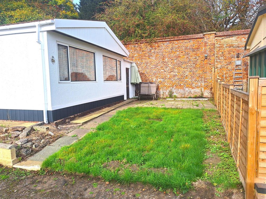 Property photo 2 of 13 20251016_113159.Jpg