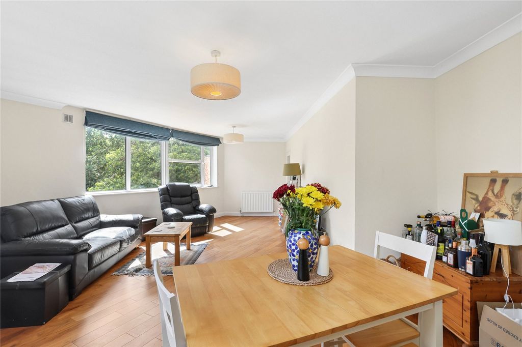 Property photo 3 of 12 Picture No. 04