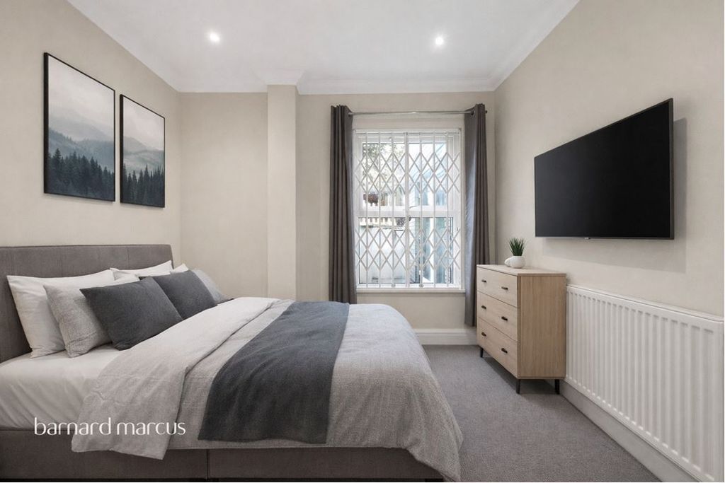 Property photo 3 of 25