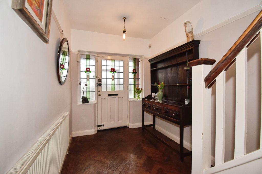 Property photo 3 of 20 Pbox-Img.Jpg