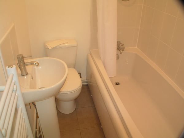 Property photo 2 of 4 Photograph 4