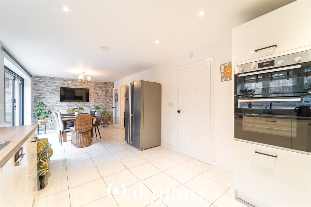 Property photo 3 of 49 Picture No. 22