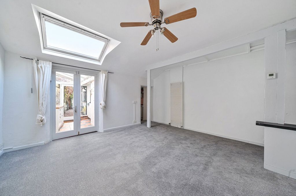 Property photo 2 of 15 Dining Room